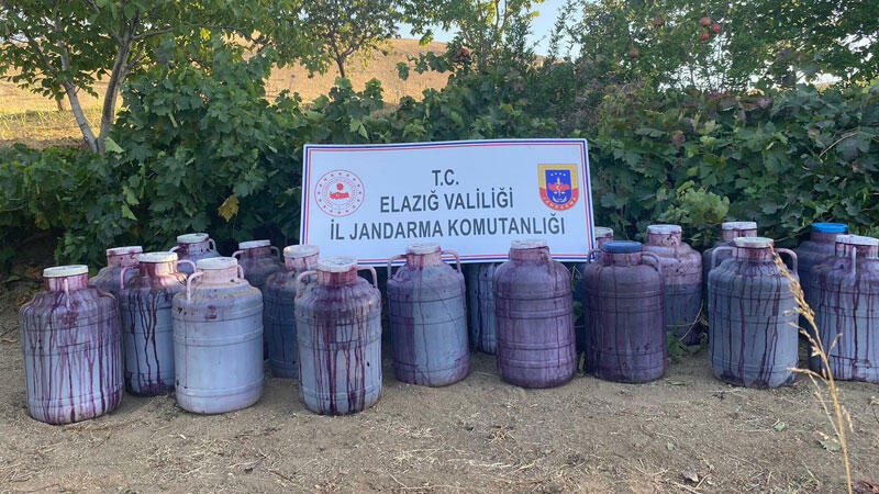 Elazığ'da 2 bin litre sahte içki ele geçirildi