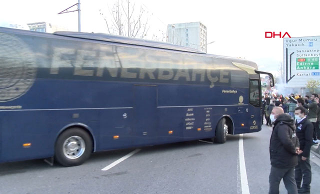 Fenerbahçe'nin derbi yolculuğu başladı