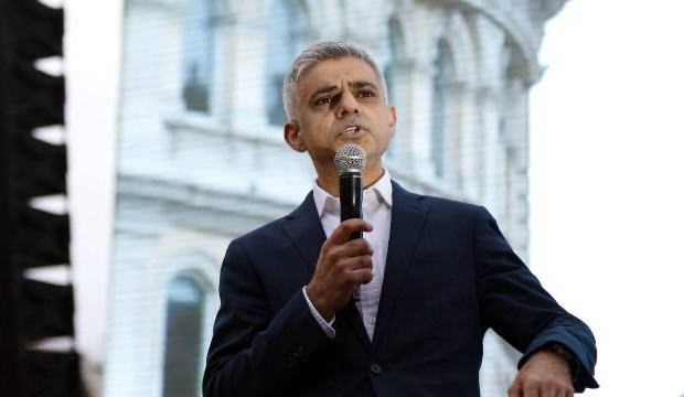 Sadık Han ikinci kez Londra Belediye Başkanı oldu